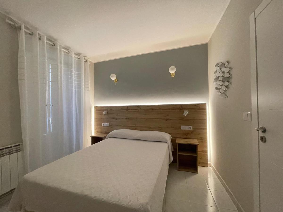 Hotel Amadora - Admite Mascotas บาร์เรรอส ภายนอก รูปภาพ