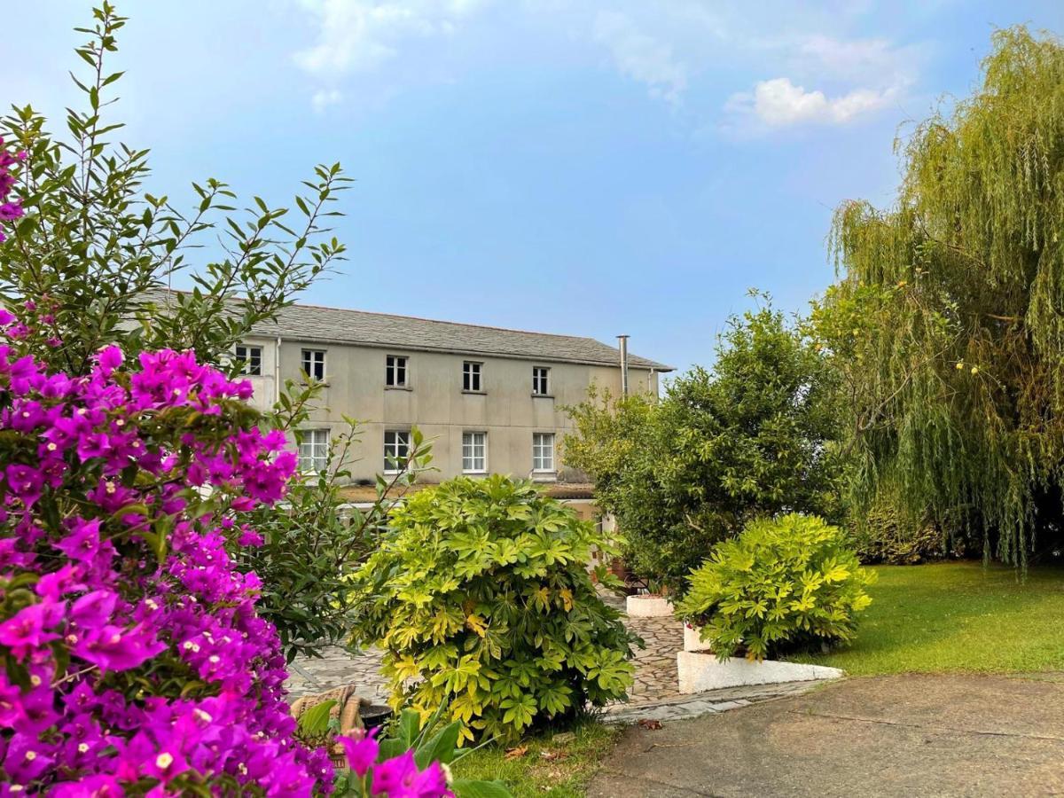Hotel Amadora - Admite Mascotas บาร์เรรอส ภายนอก รูปภาพ